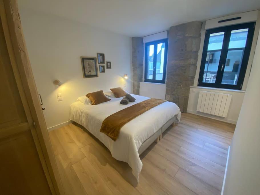 Ty Dag - Terre De Bas - Plein Centre Parking Prive Appartement